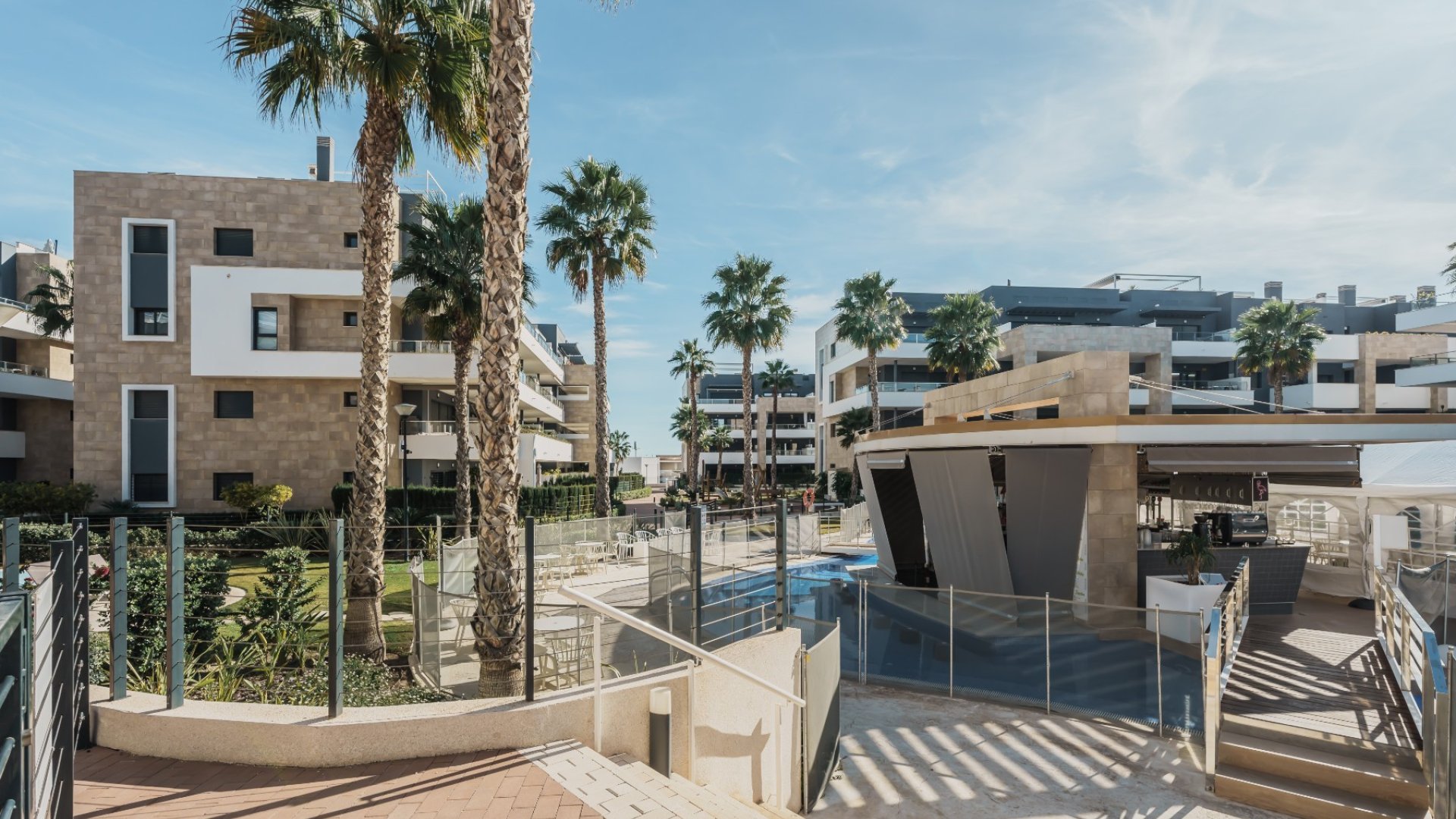 Resale - Apartments -
Orihuela Costa - Playa Flamenca