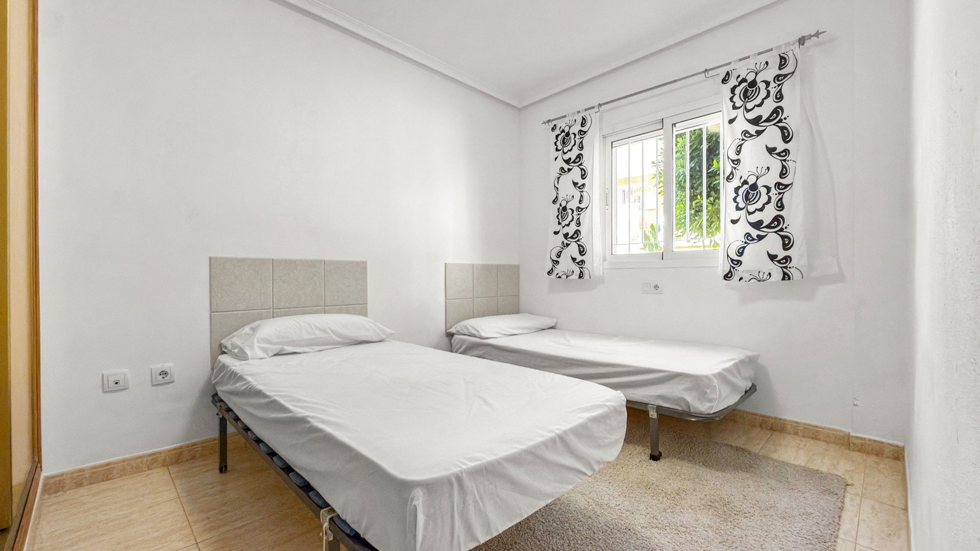 Resale - Apartments -
Orihuela Costa - Playa Flamenca