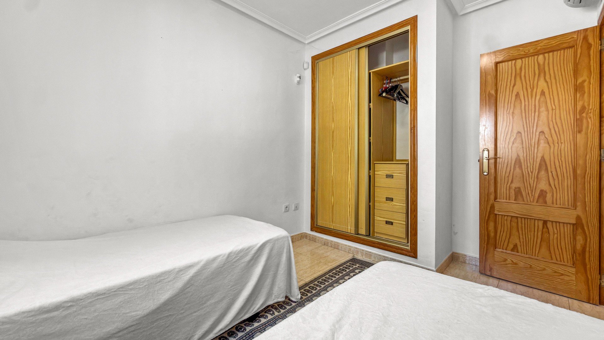Resale - Apartments -
Orihuela Costa - Playa Flamenca