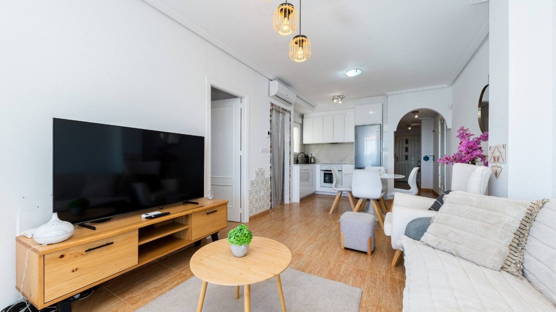 Resale - Apartments -
Orihuela Costa - Playa Flamenca