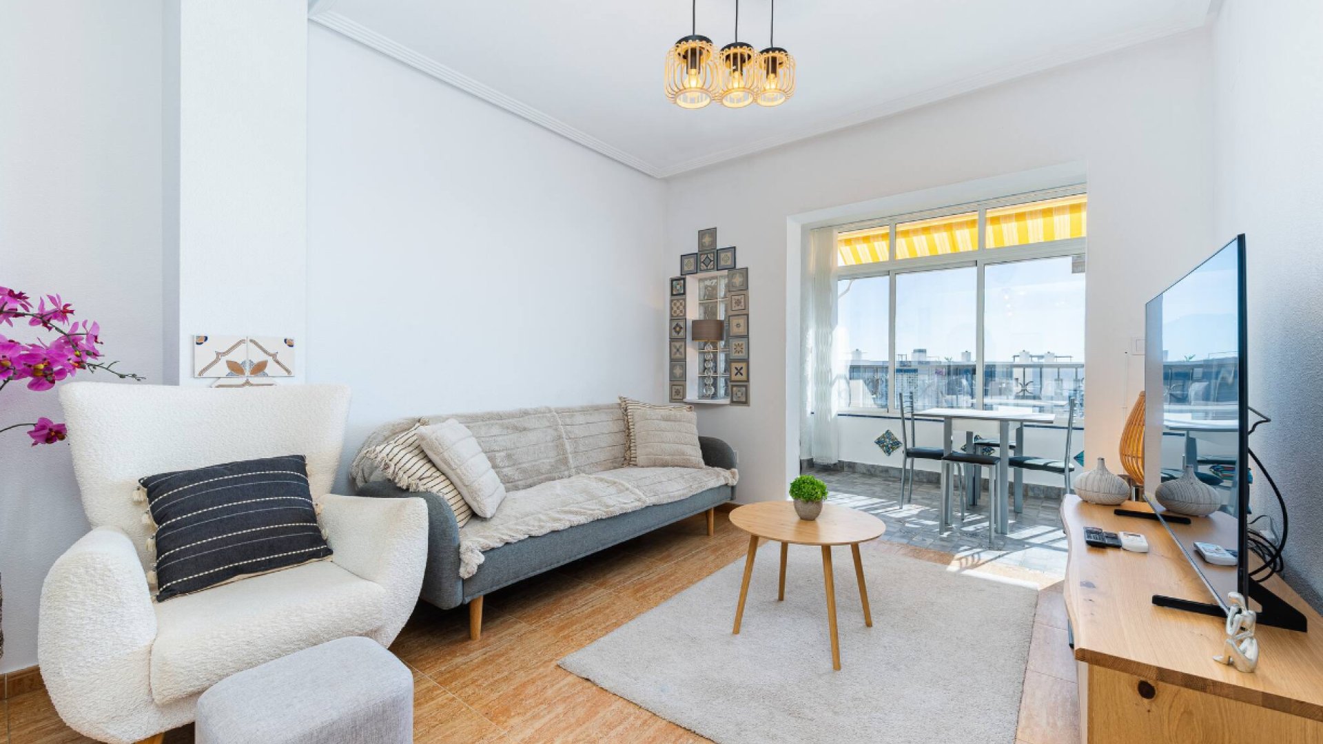 Resale - Apartments -
Orihuela Costa - Playa Flamenca