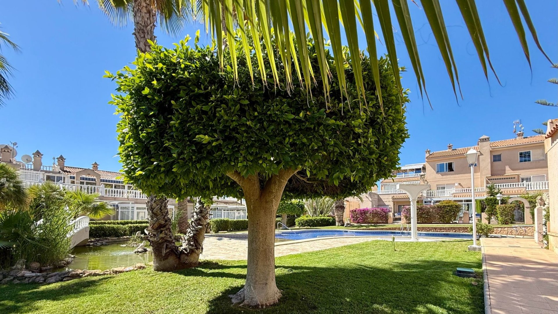 Resale - Apartments -
Orihuela Costa - Playa Flamenca
