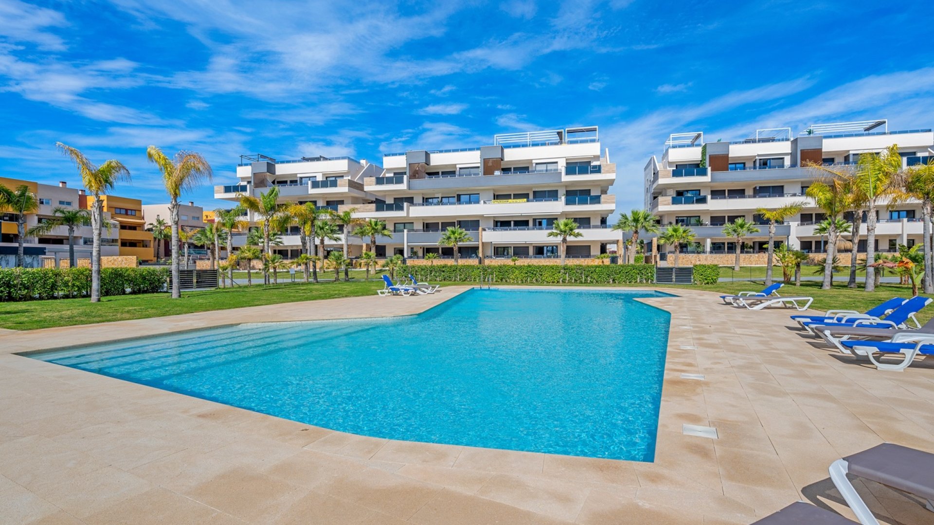 Resale - Apartments -
Orihuela Costa - Playa Flamenca