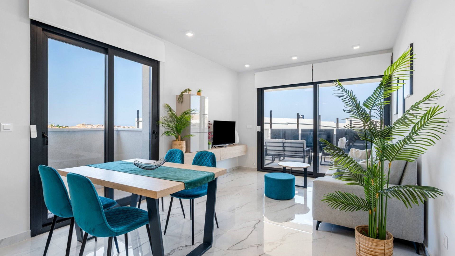 Resale - Apartments -
Orihuela Costa - Playa Flamenca