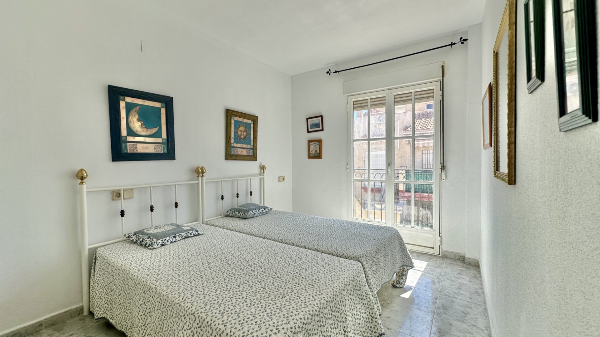 Resale - Apartments -
Orihuela Costa - Playa Flamenca