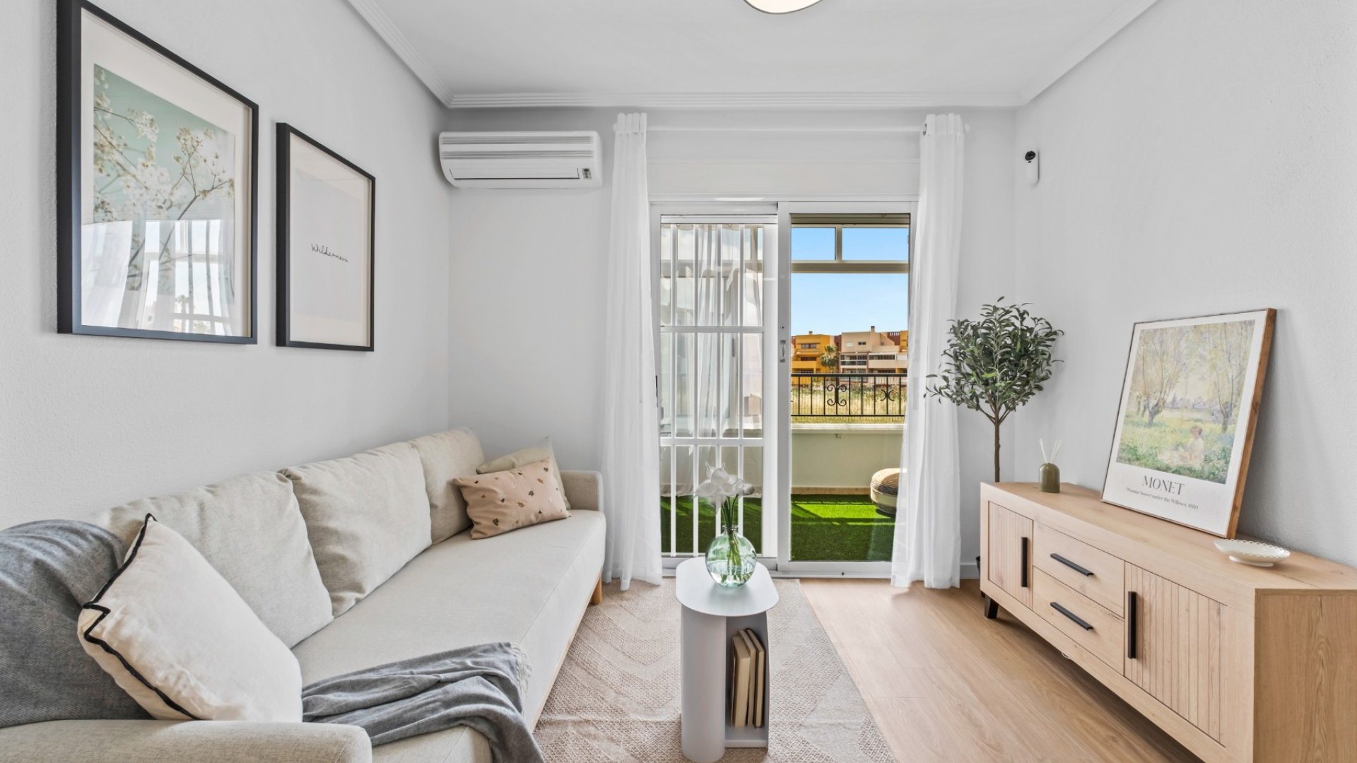 Resale - Apartments -
Orihuela Costa - Playa Flamenca