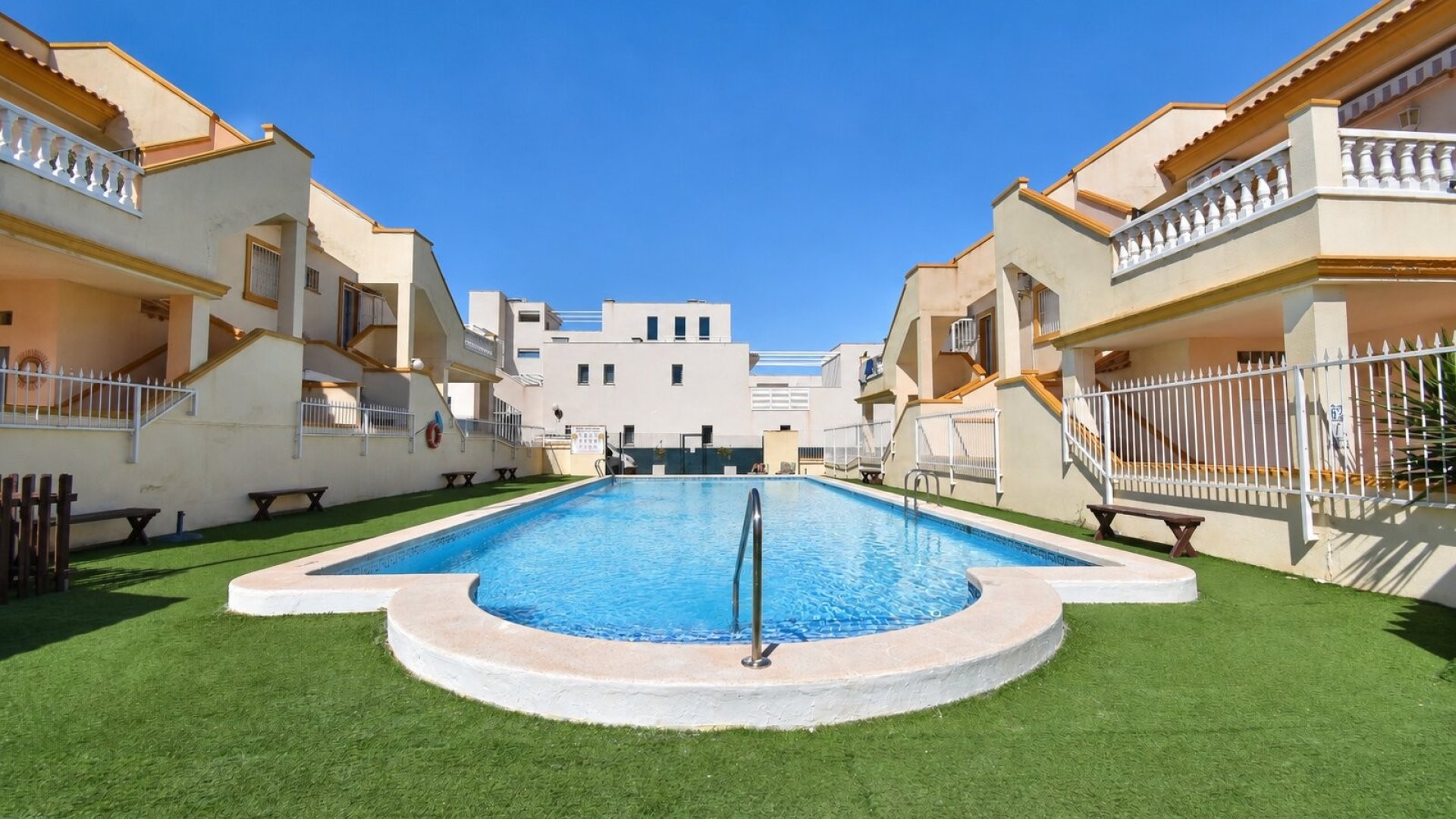 Resale - Apartments -
Orihuela Costa - Playa Flamenca