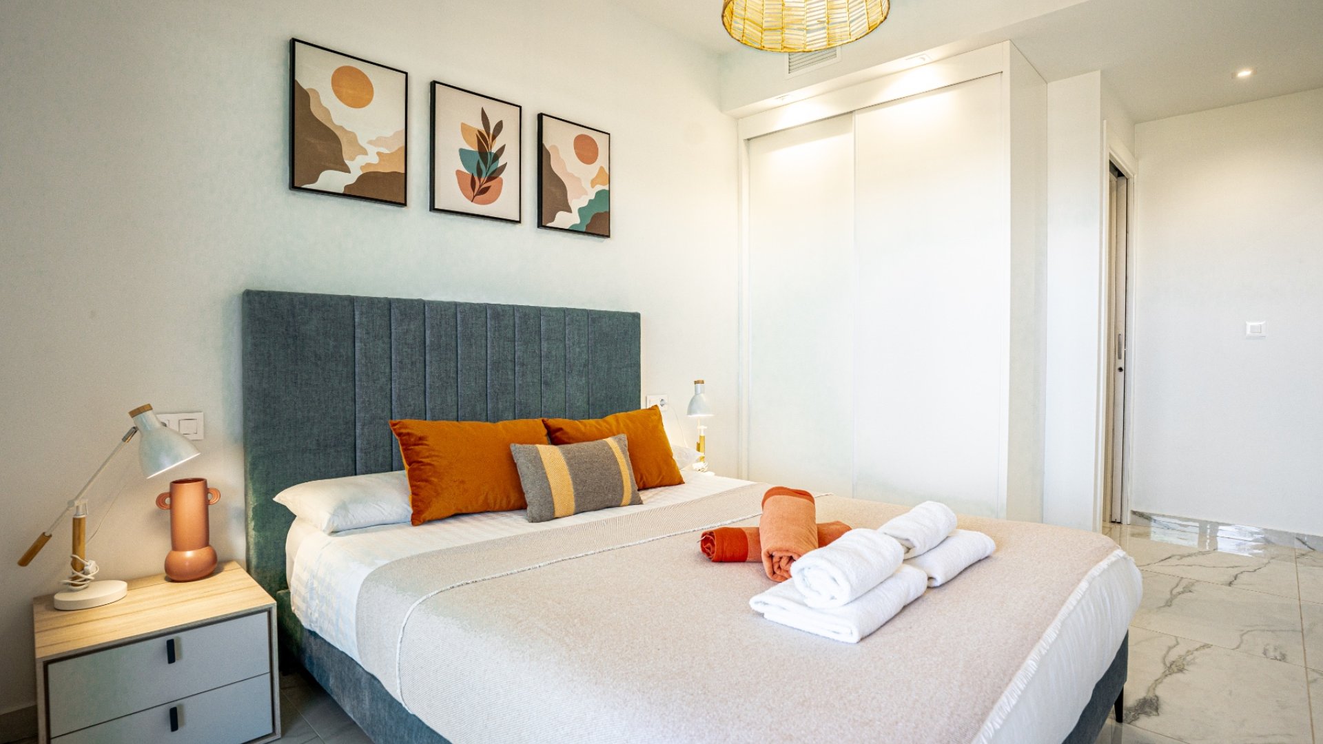 Resale - Apartments -
Orihuela Costa - Playa Flamenca