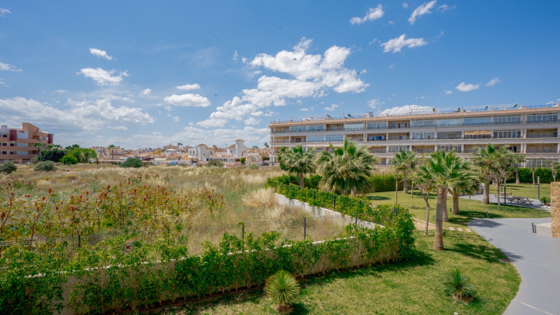Resale - Apartments -
Orihuela Costa - Playa Flamenca