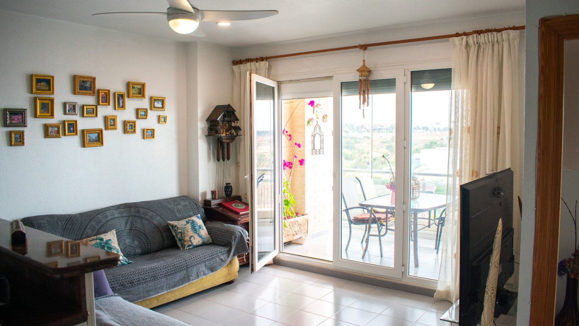 Resale - Apartments -
Orihuela Costa - Playa Flamenca