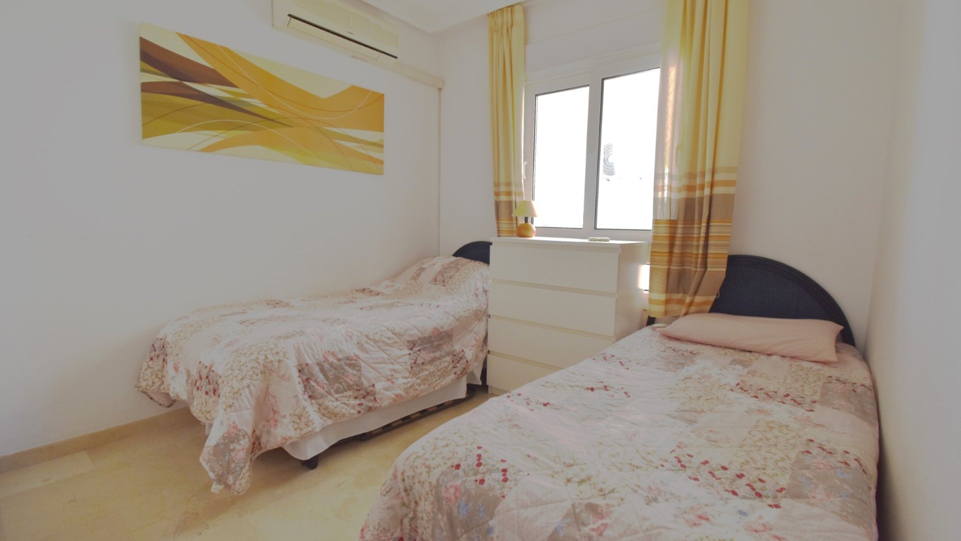 Resale - Apartments -
Orihuela Costa - Playa Flamenca