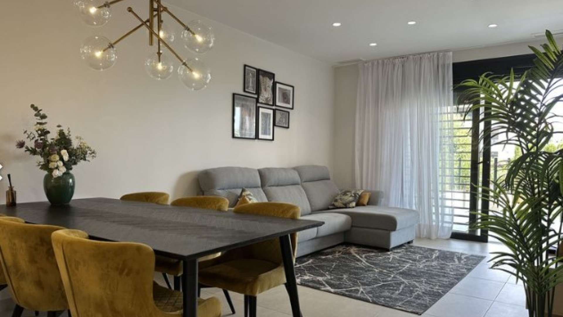 Resale - Apartments -
Orihuela Costa - Playa Flamenca