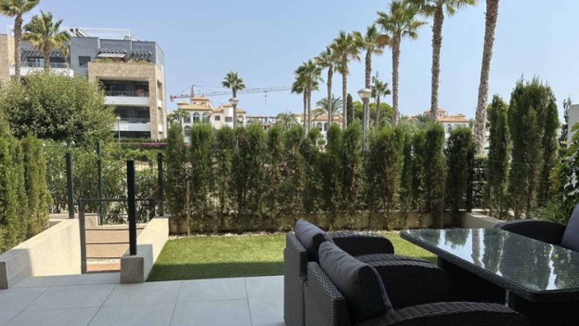 Resale - Apartments -
Orihuela Costa - Playa Flamenca