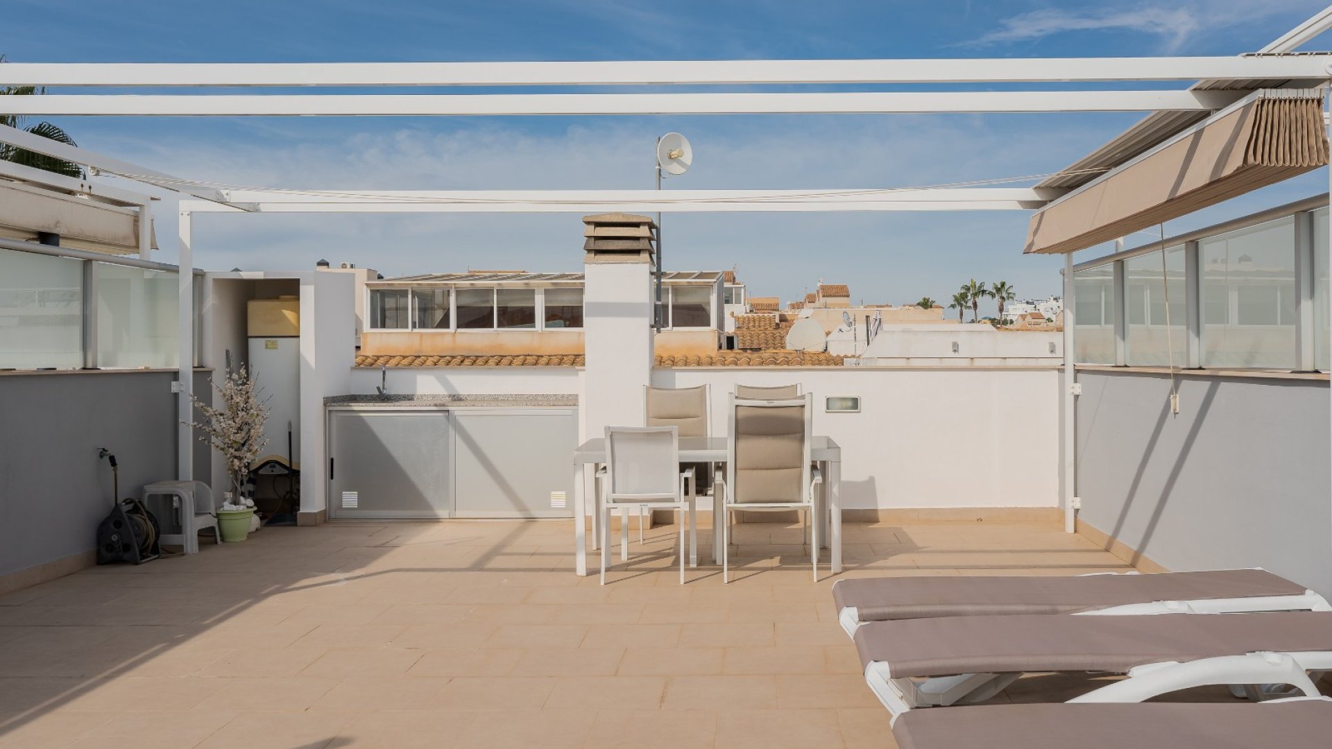 Resale - Apartments -
Orihuela Costa - Punta Prima