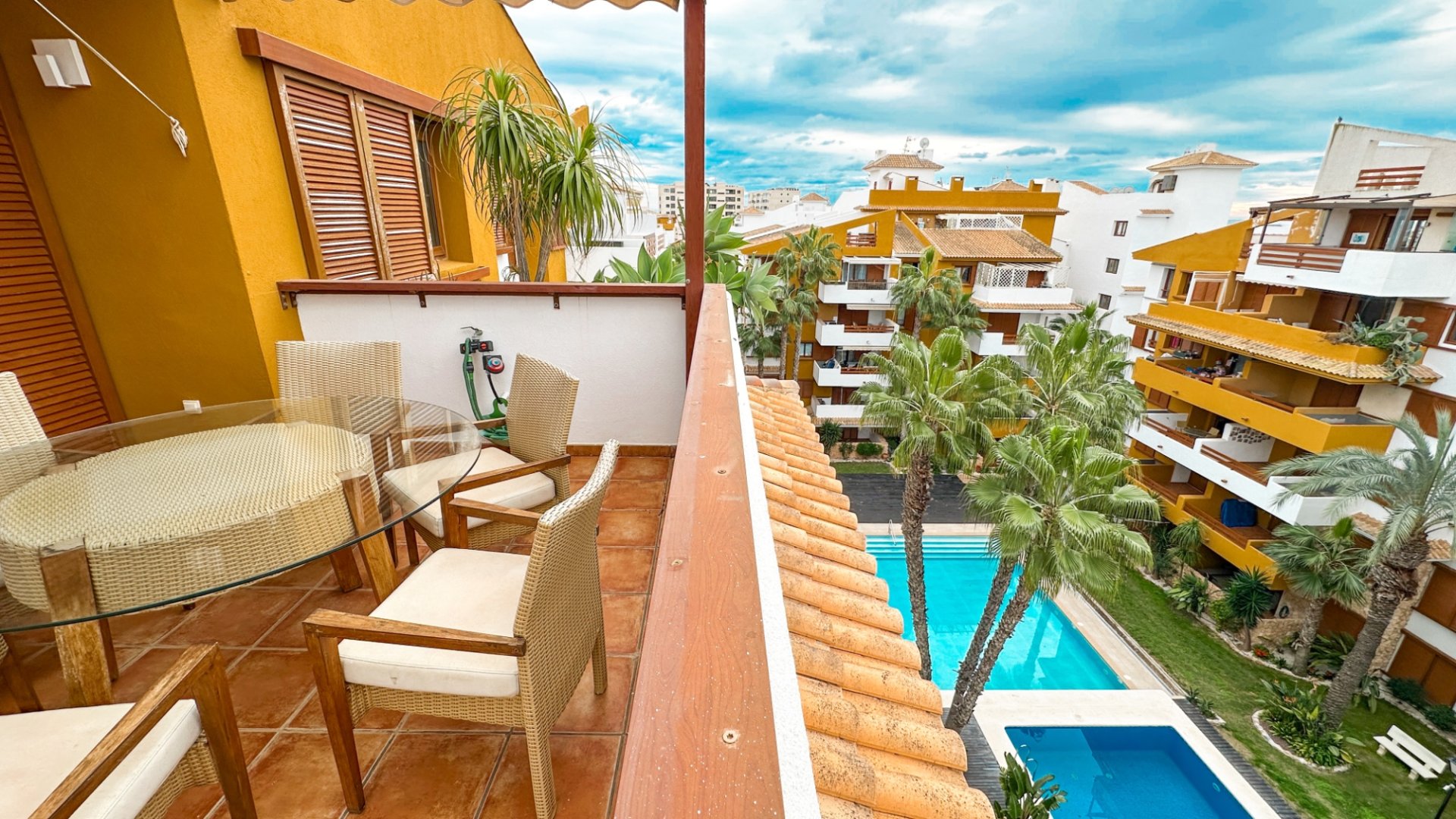 Resale - Apartments -
Orihuela Costa - Punta Prima