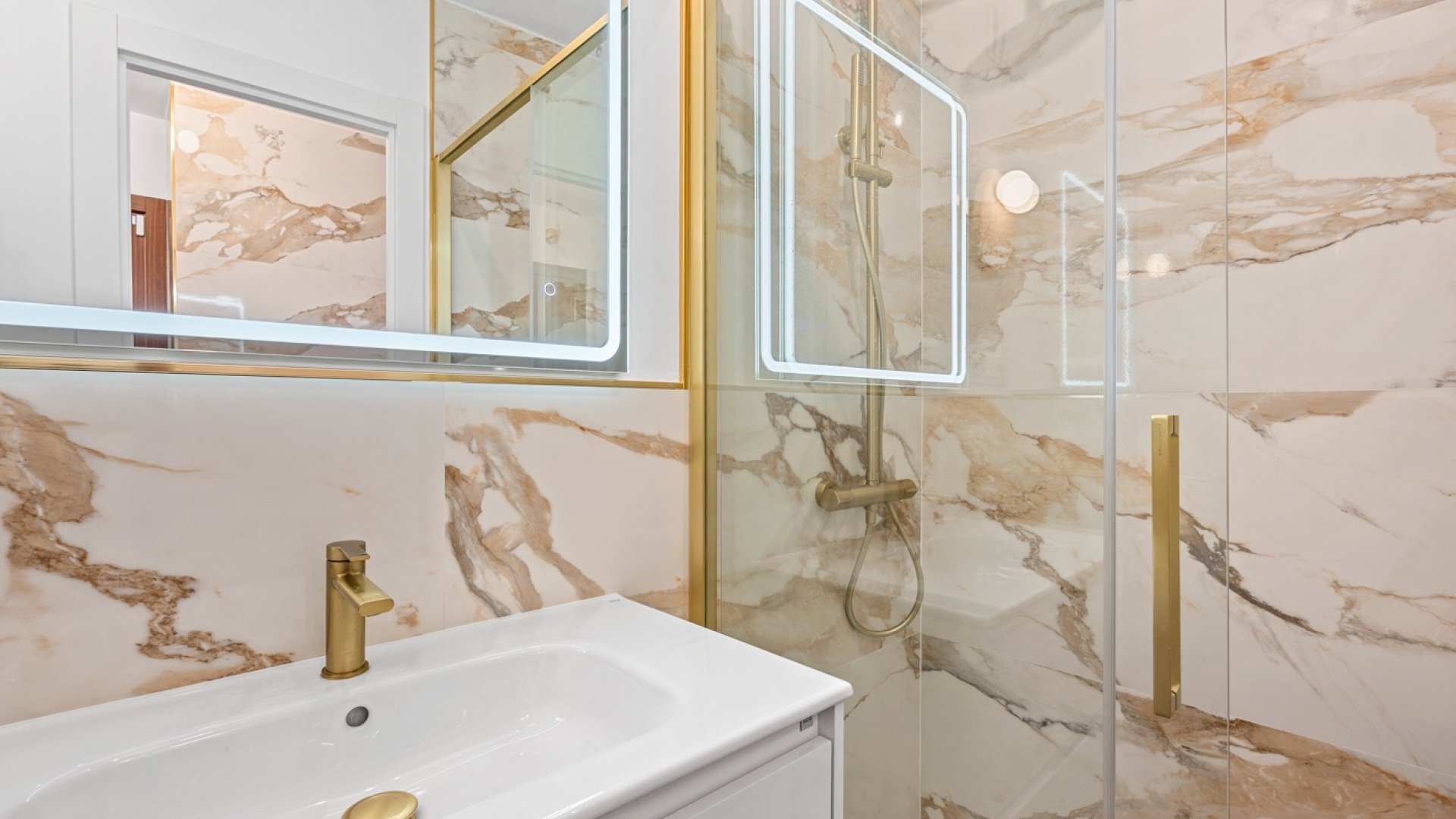 Resale - Apartments -
Orihuela Costa - Punta Prima