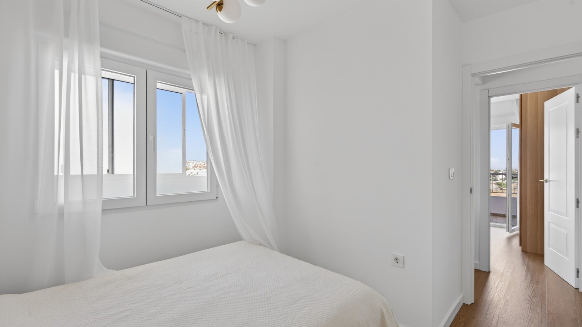 Resale - Apartments -
Orihuela Costa - Punta Prima