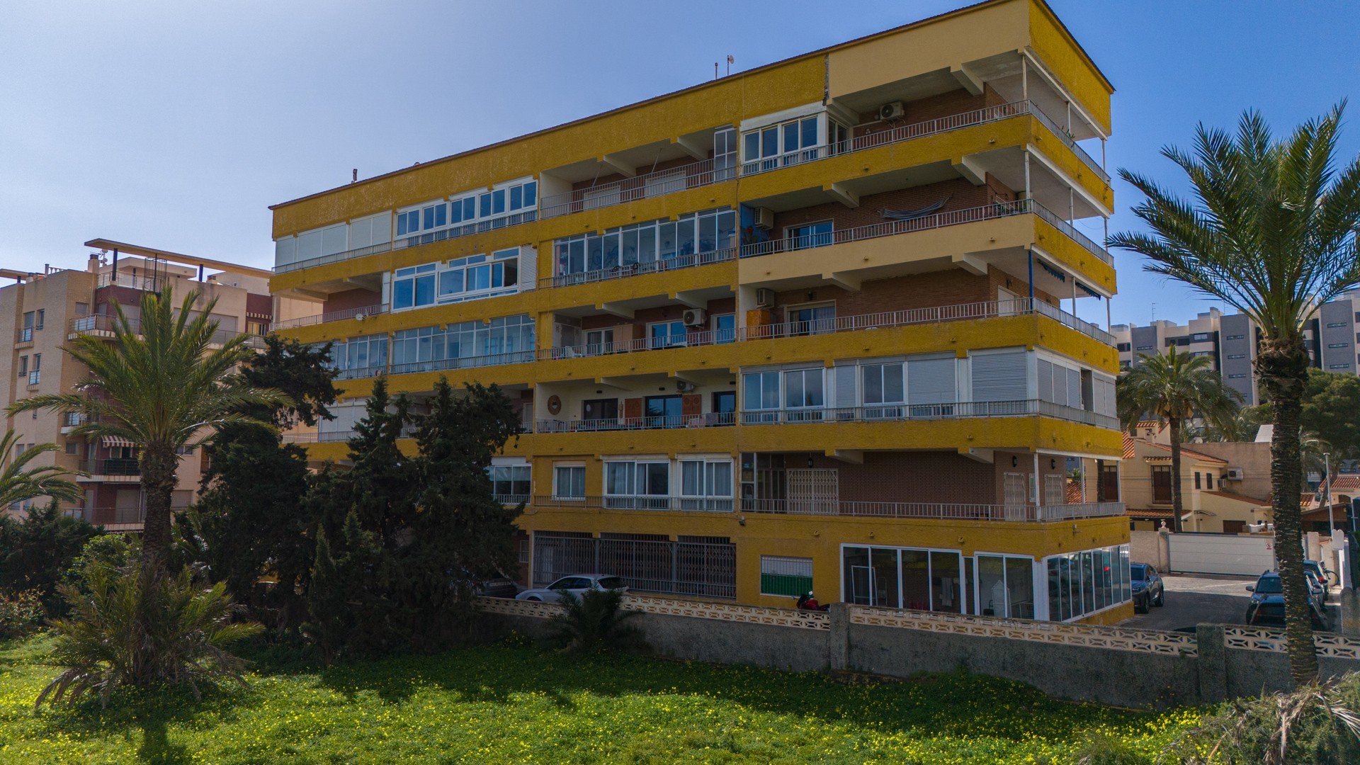 Resale - Apartments -
Orihuela Costa - Punta Prima
