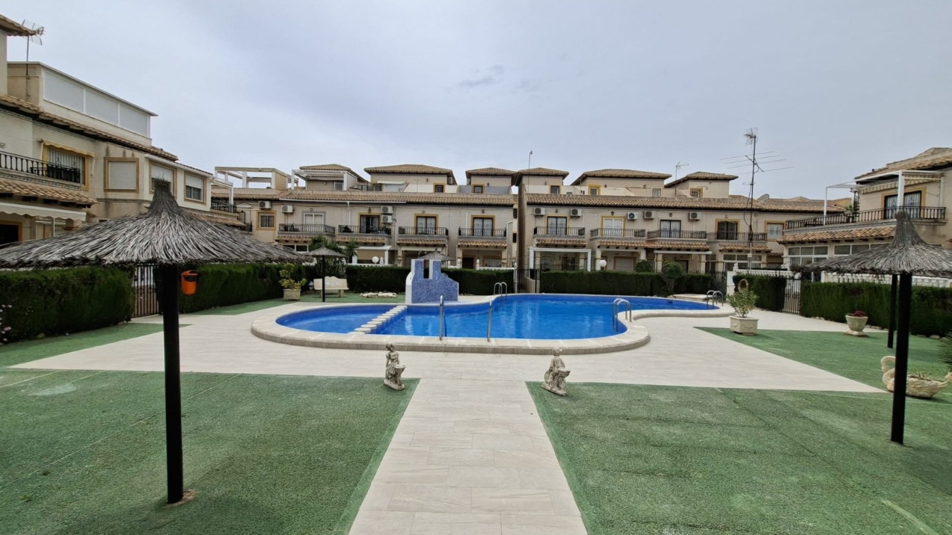 Resale - Apartments -
Orihuela Costa - Punta Prima