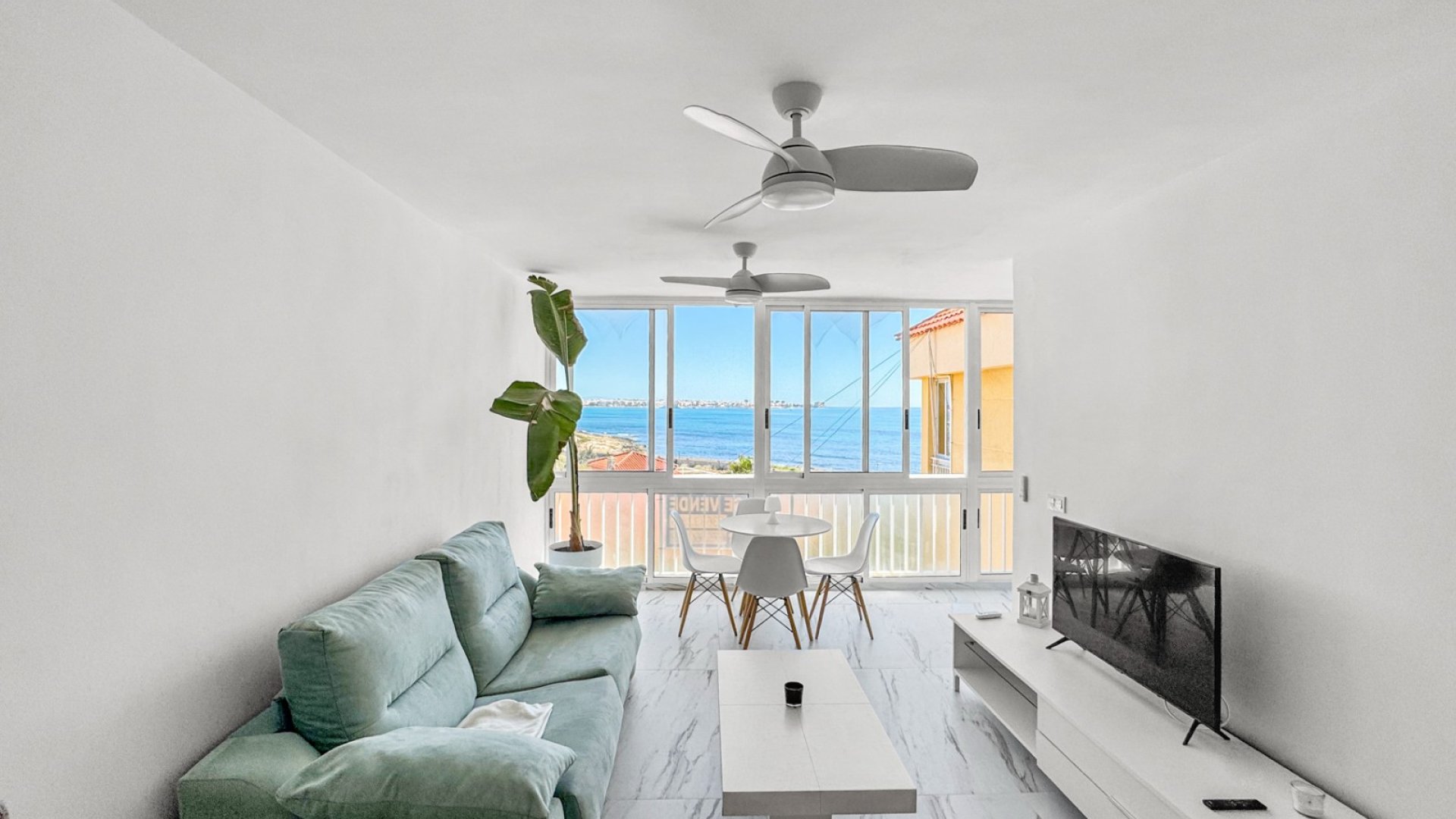 Resale - Apartments -
Orihuela Costa - Punta Prima