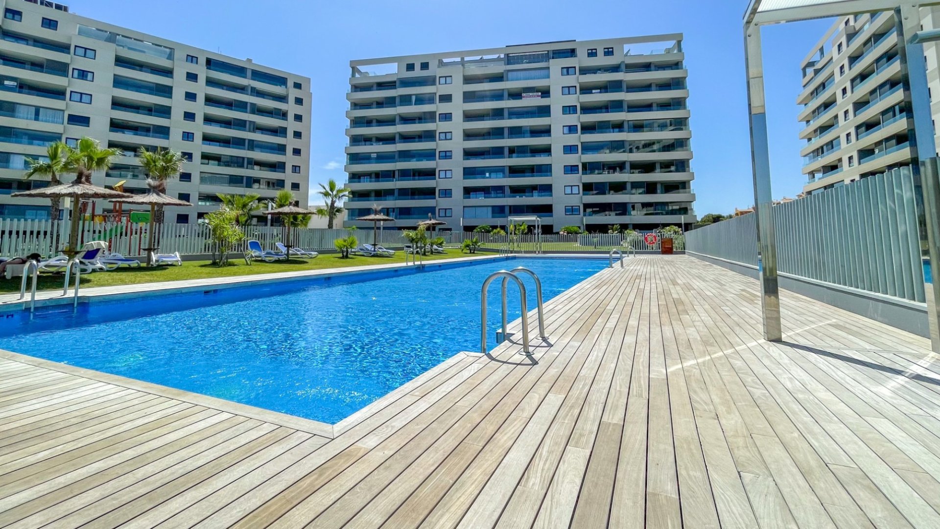 Resale - Apartments -
Orihuela Costa - Punta Prima