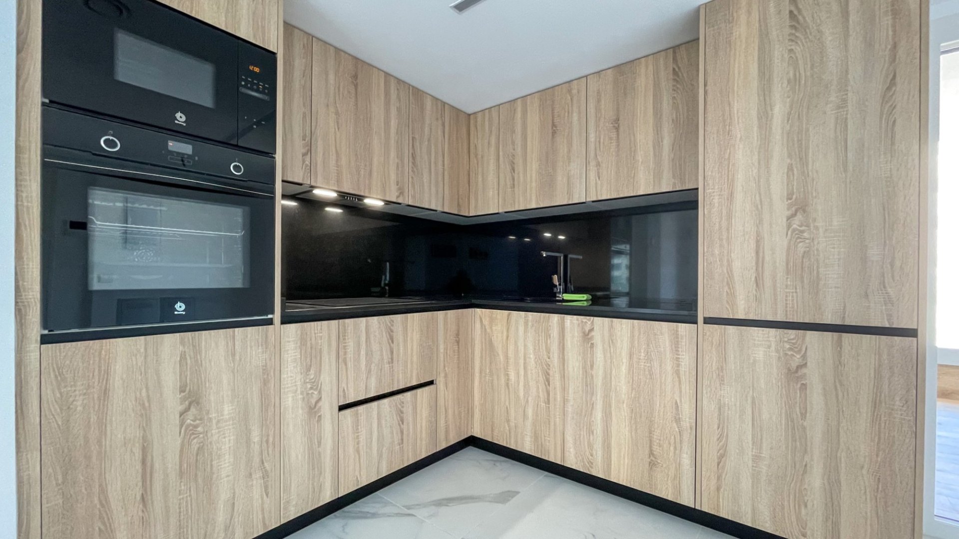 Resale - Apartments -
Orihuela Costa - Punta Prima