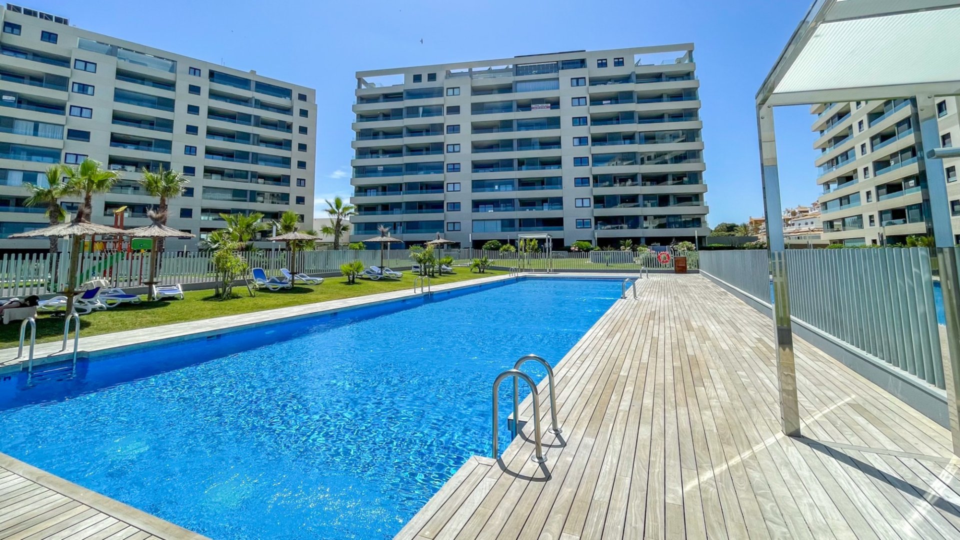 Resale - Apartments -
Orihuela Costa - Punta Prima