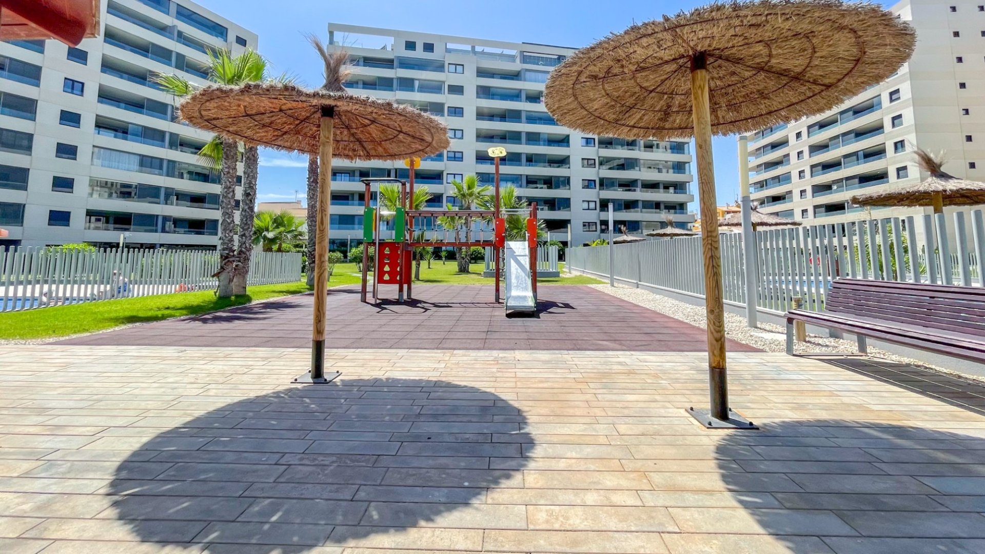 Resale - Apartments -
Orihuela Costa - Punta Prima