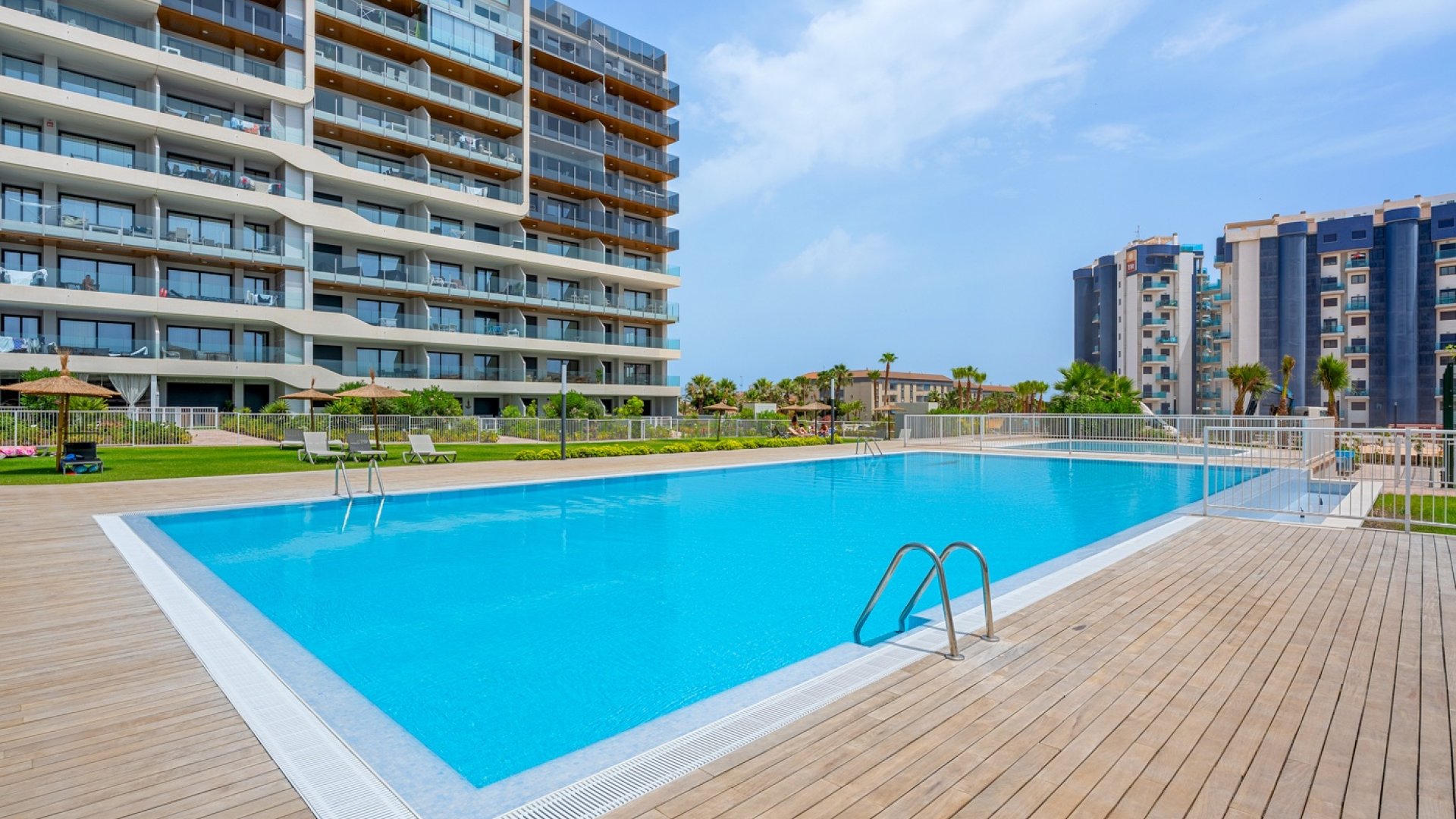 Resale - Apartments -
Orihuela Costa - Punta Prima