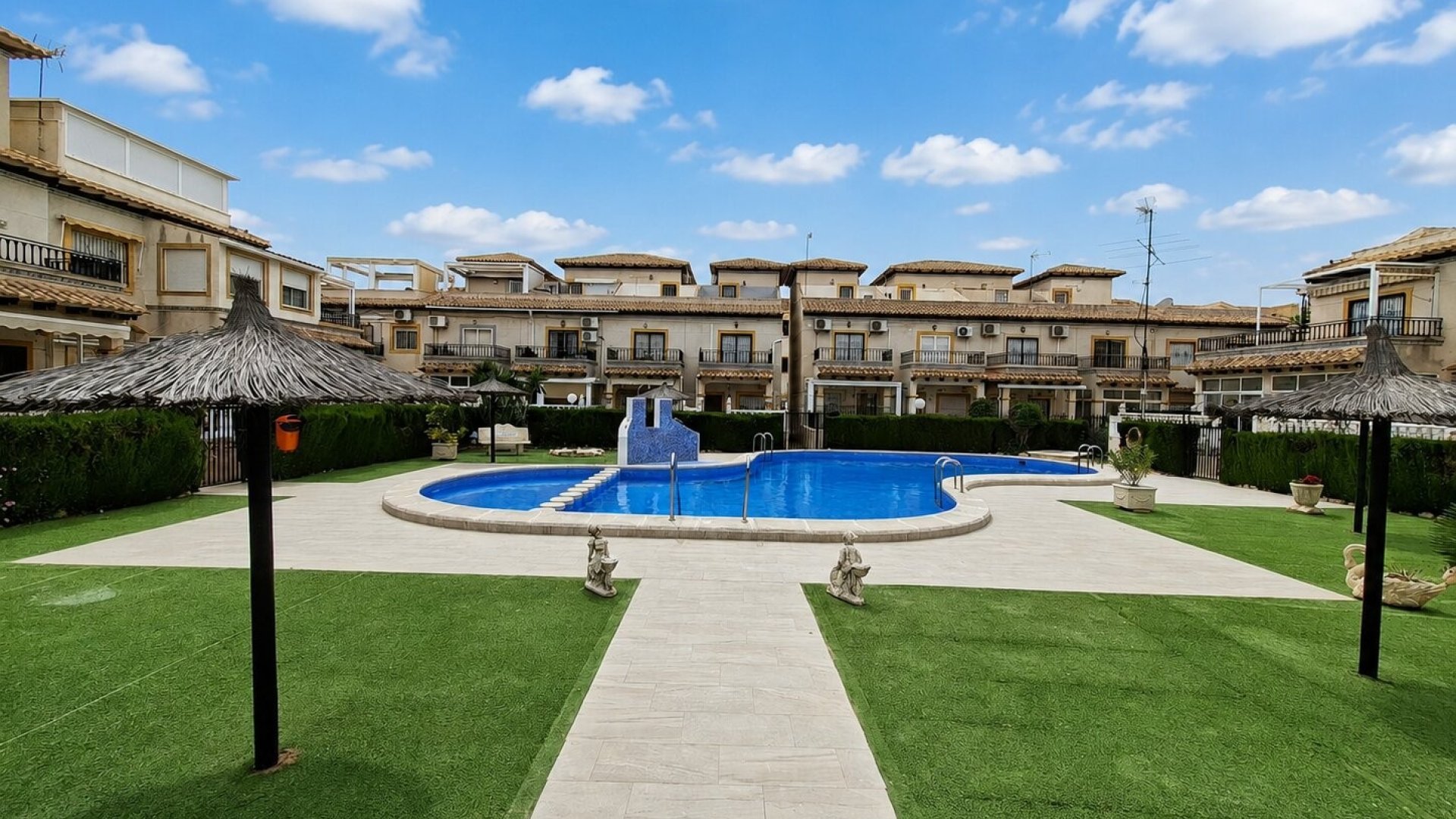 Resale - Apartments -
Orihuela Costa - Punta Prima