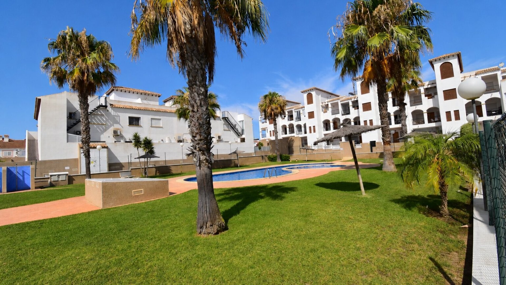 Resale - Apartments -
Orihuela Costa - Punta Prima
