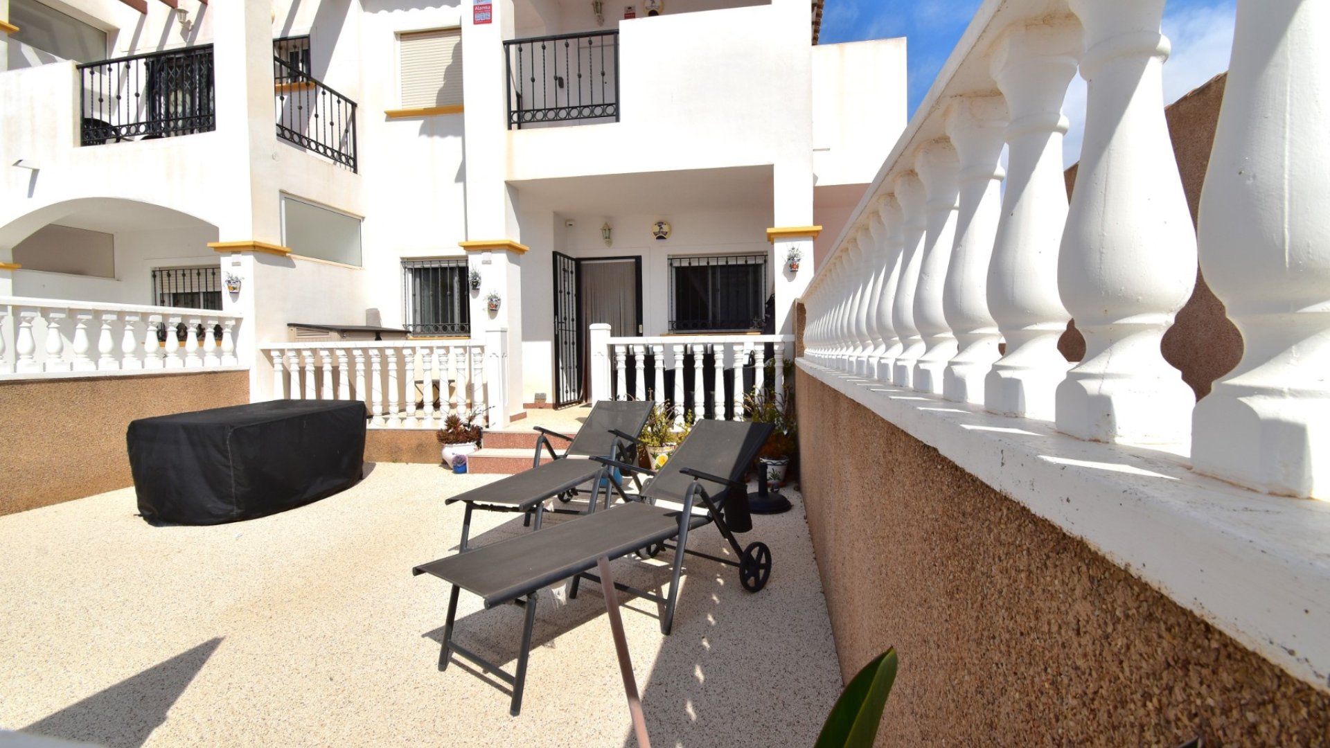 Resale - Apartments -
Orihuela Costa - Punta Prima