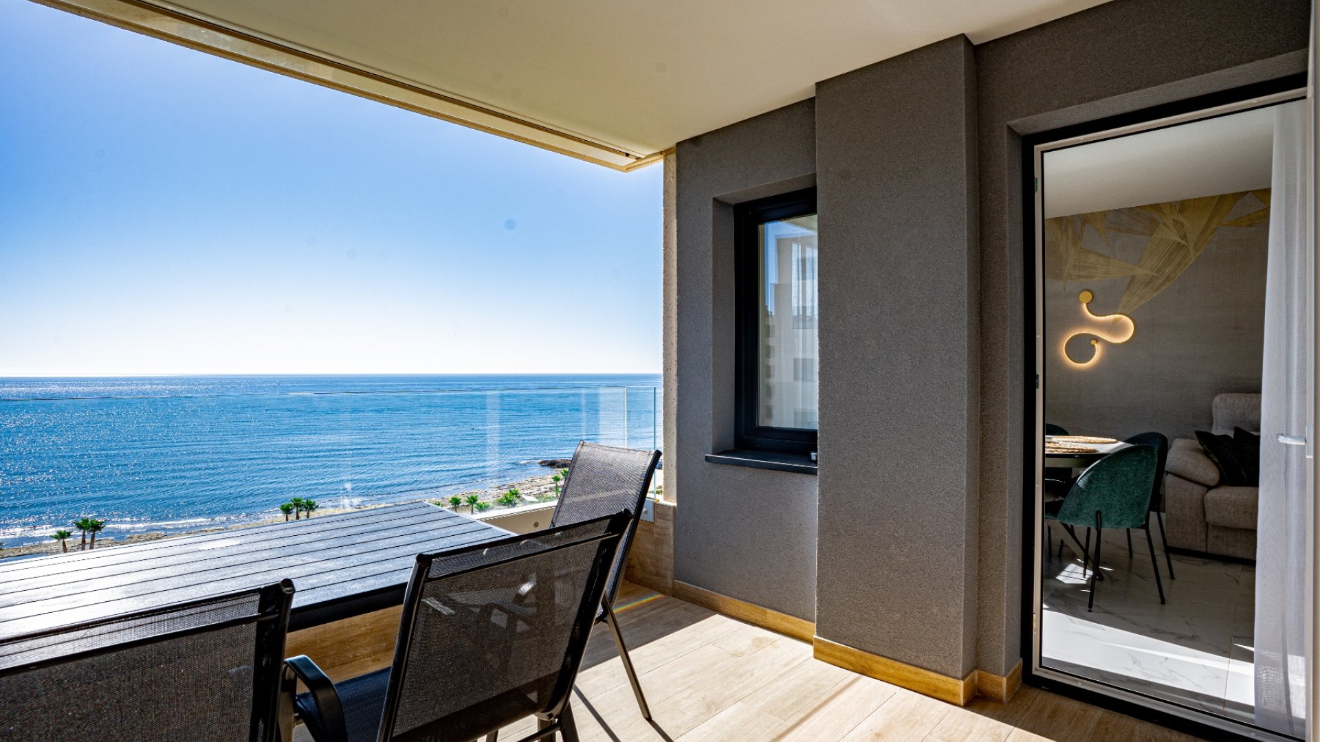 Resale - Apartments -
Orihuela Costa - Punta Prima
