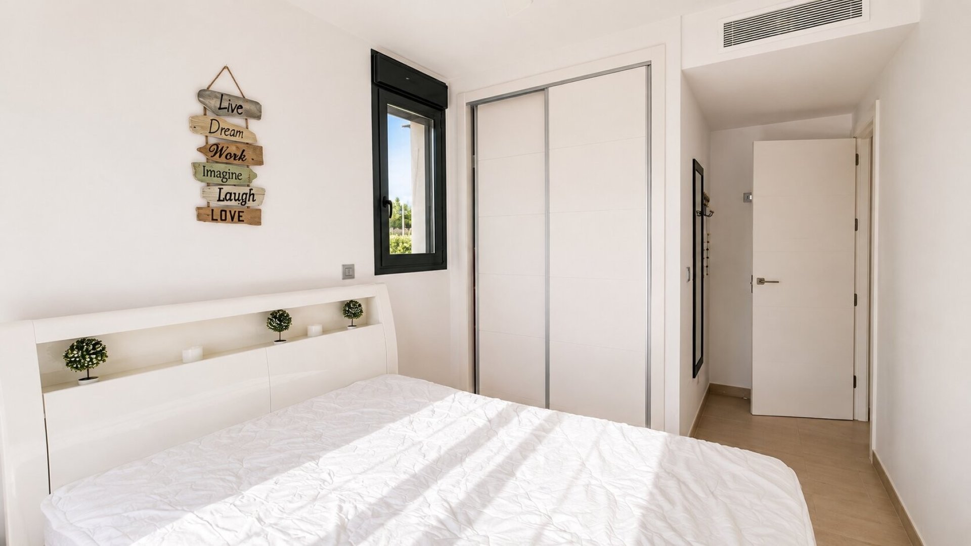 Resale - Apartments -
Orihuela Costa - Punta Prima