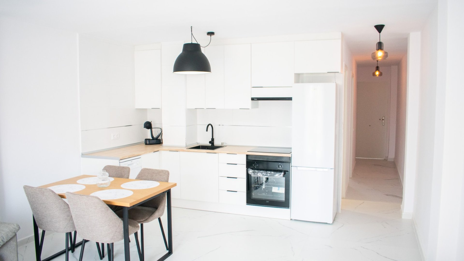 Resale - Apartments -
Orihuela Costa - Punta Prima
