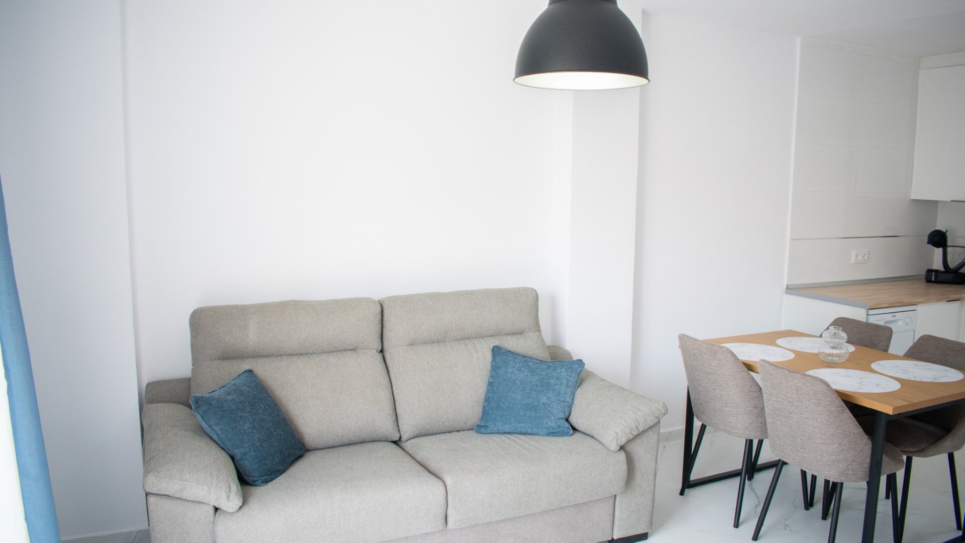Resale - Apartments -
Orihuela Costa - Punta Prima