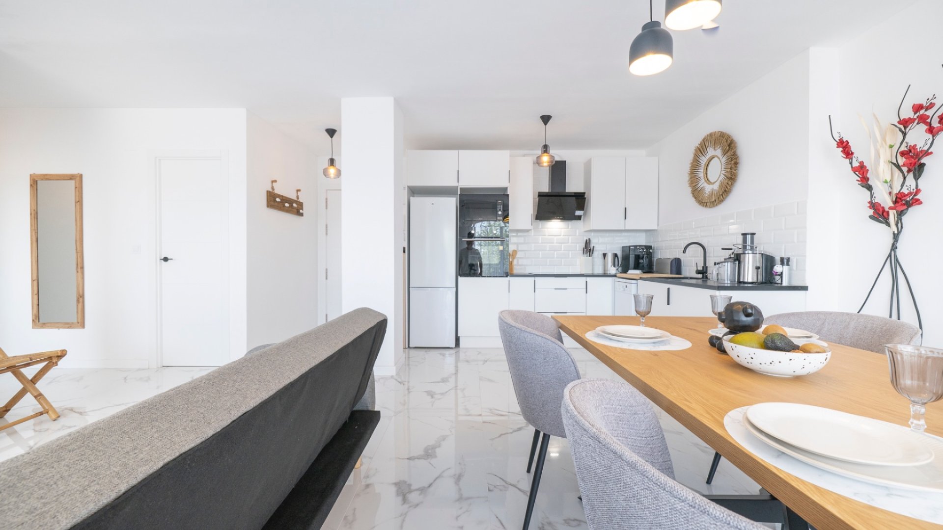 Resale - Apartments -
Orihuela Costa - Punta Prima