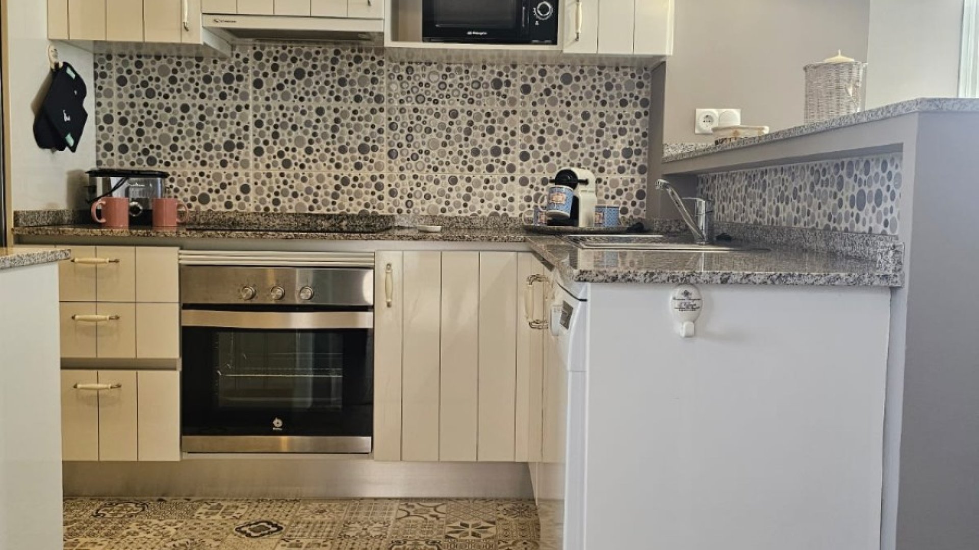 Resale - Apartments -
Orihuela Costa - Punta Prima