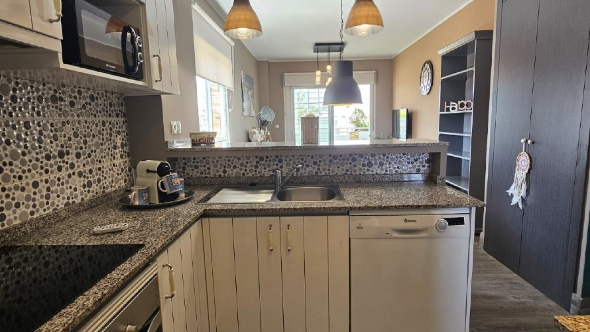 Resale - Apartments -
Orihuela Costa - Punta Prima