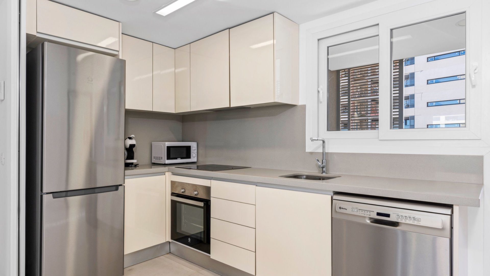 Resale - Apartments -
Orihuela Costa - Punta Prima