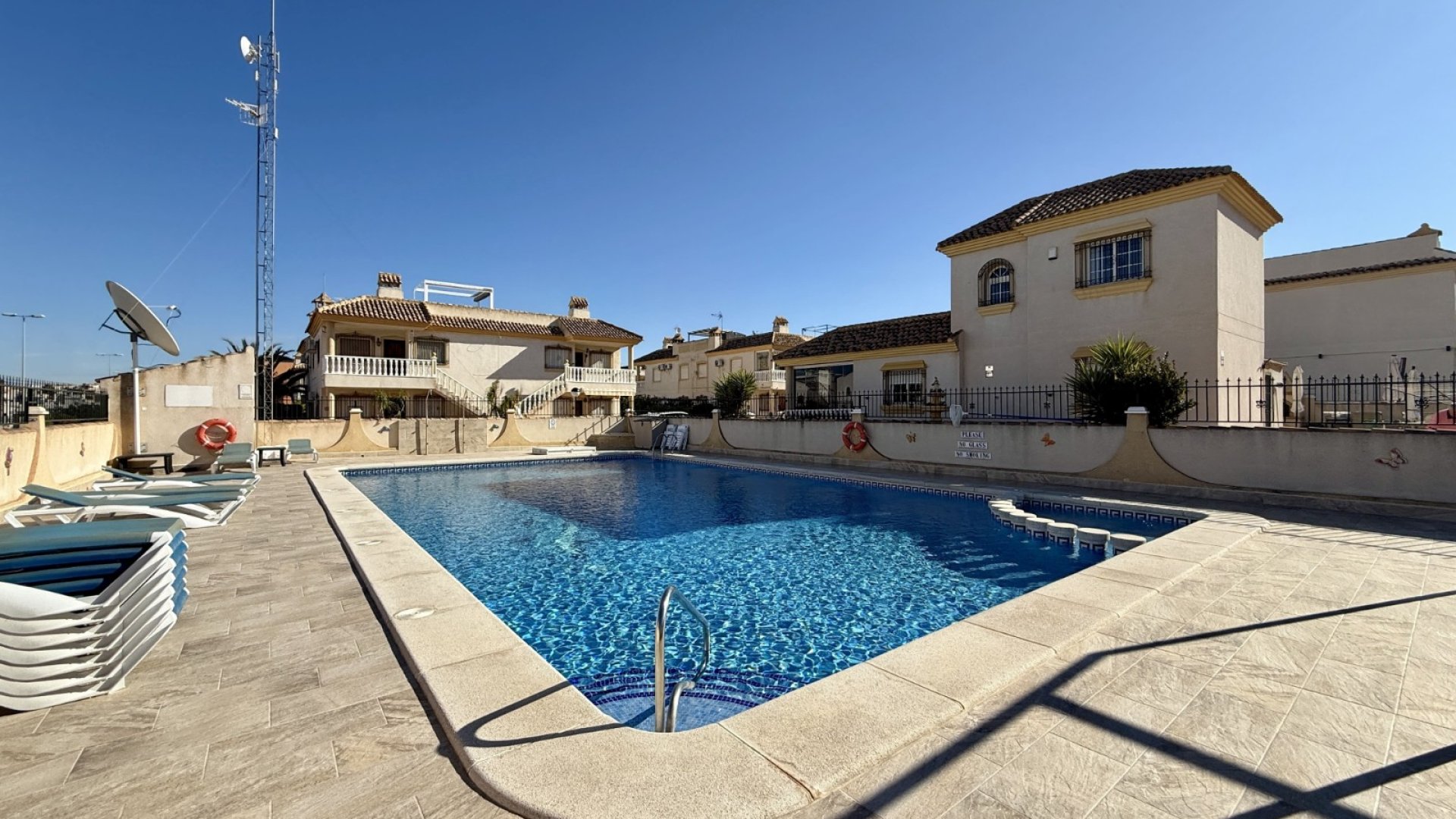 Resale - Apartments -
Orihuela Costa - Villamartín