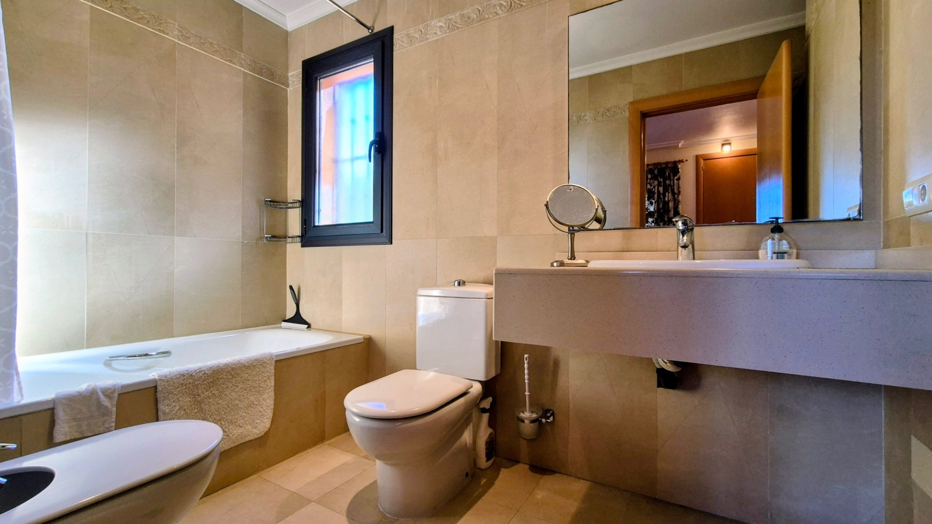 Resale - Apartments -
Orihuela Costa - Villamartín