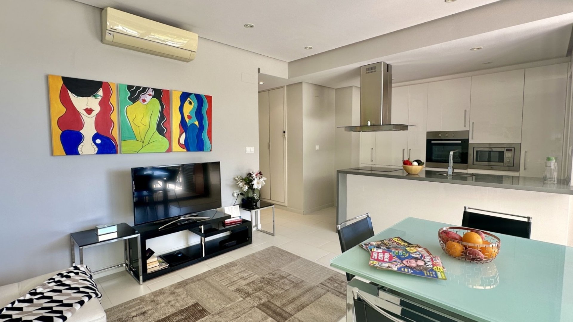 Resale - Apartments -
Orihuela Costa - Villamartín