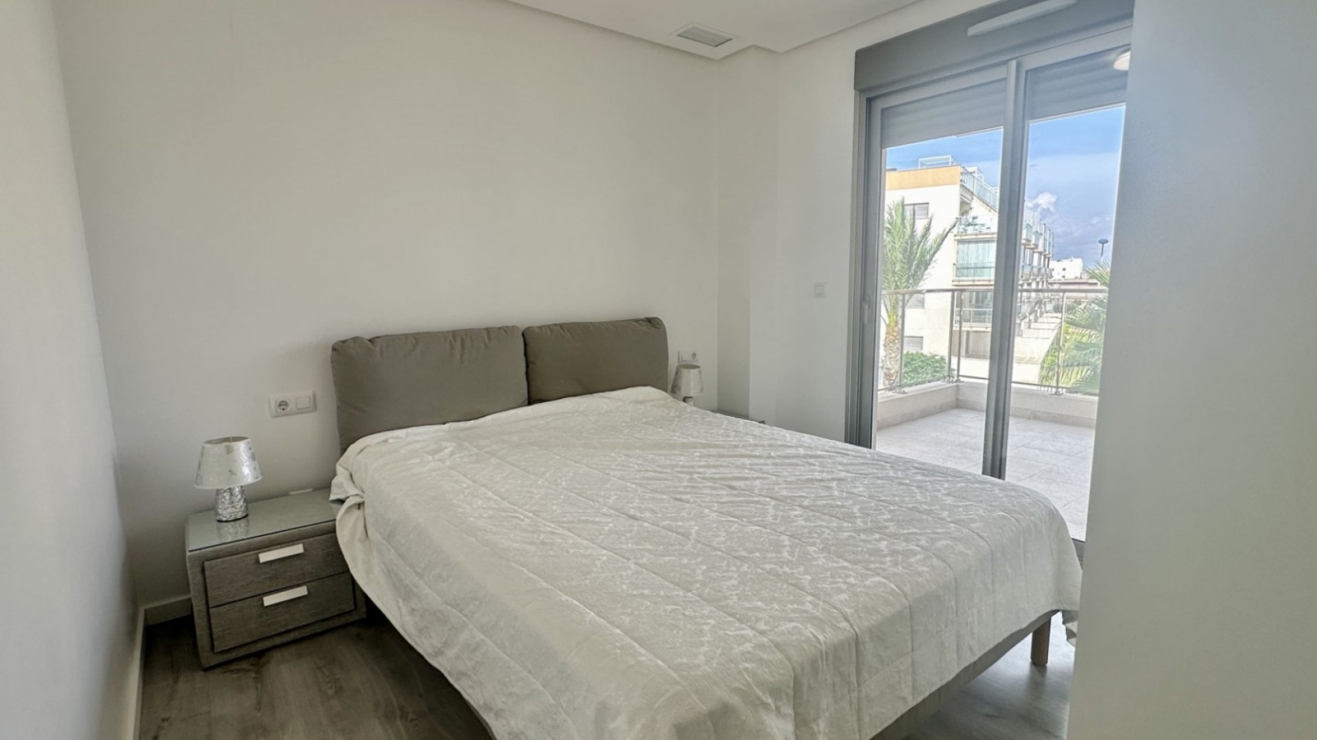 Resale - Apartments -
Orihuela Costa - Villamartín