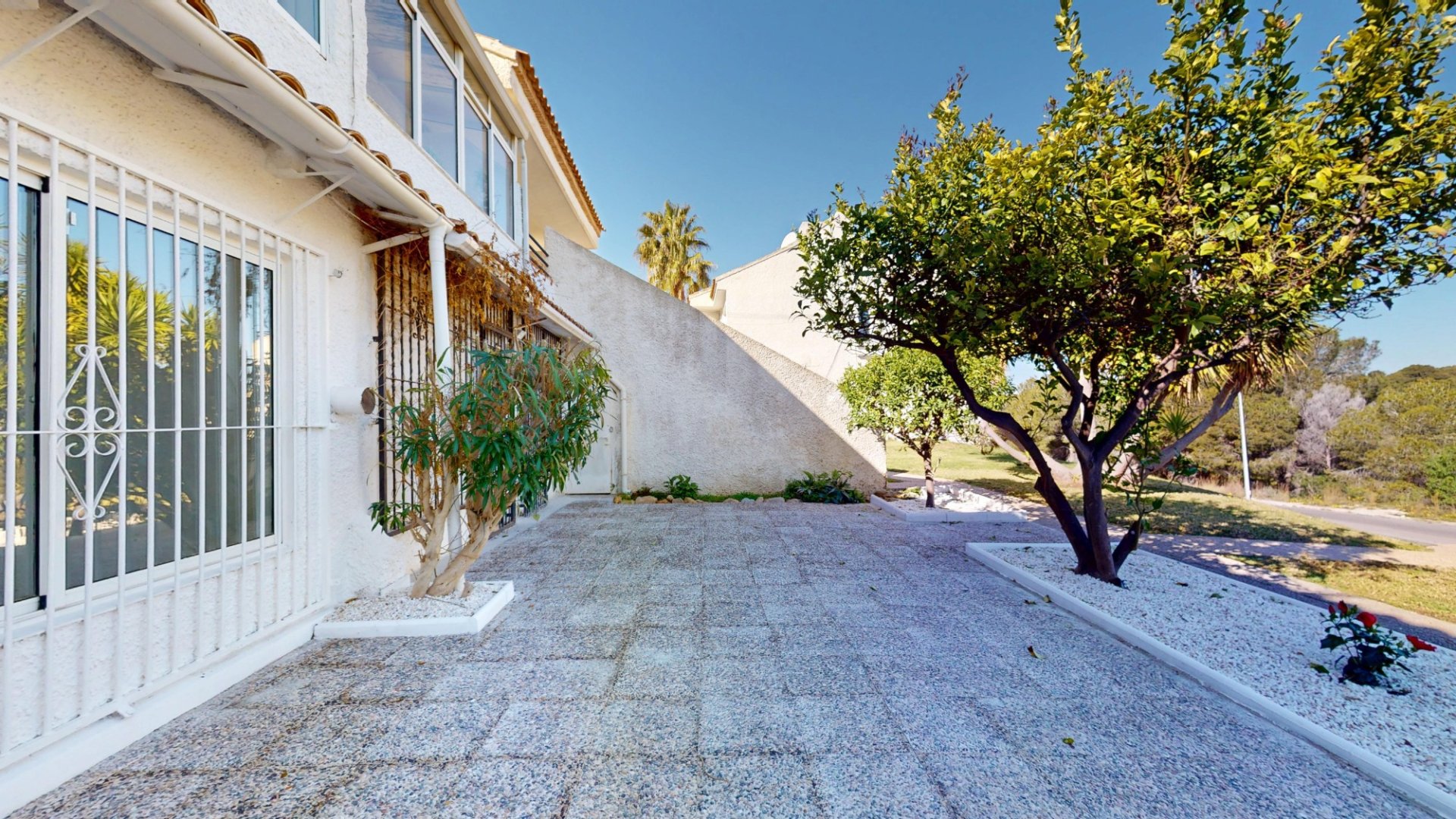 Resale - Apartments -
Orihuela Costa - Villamartín