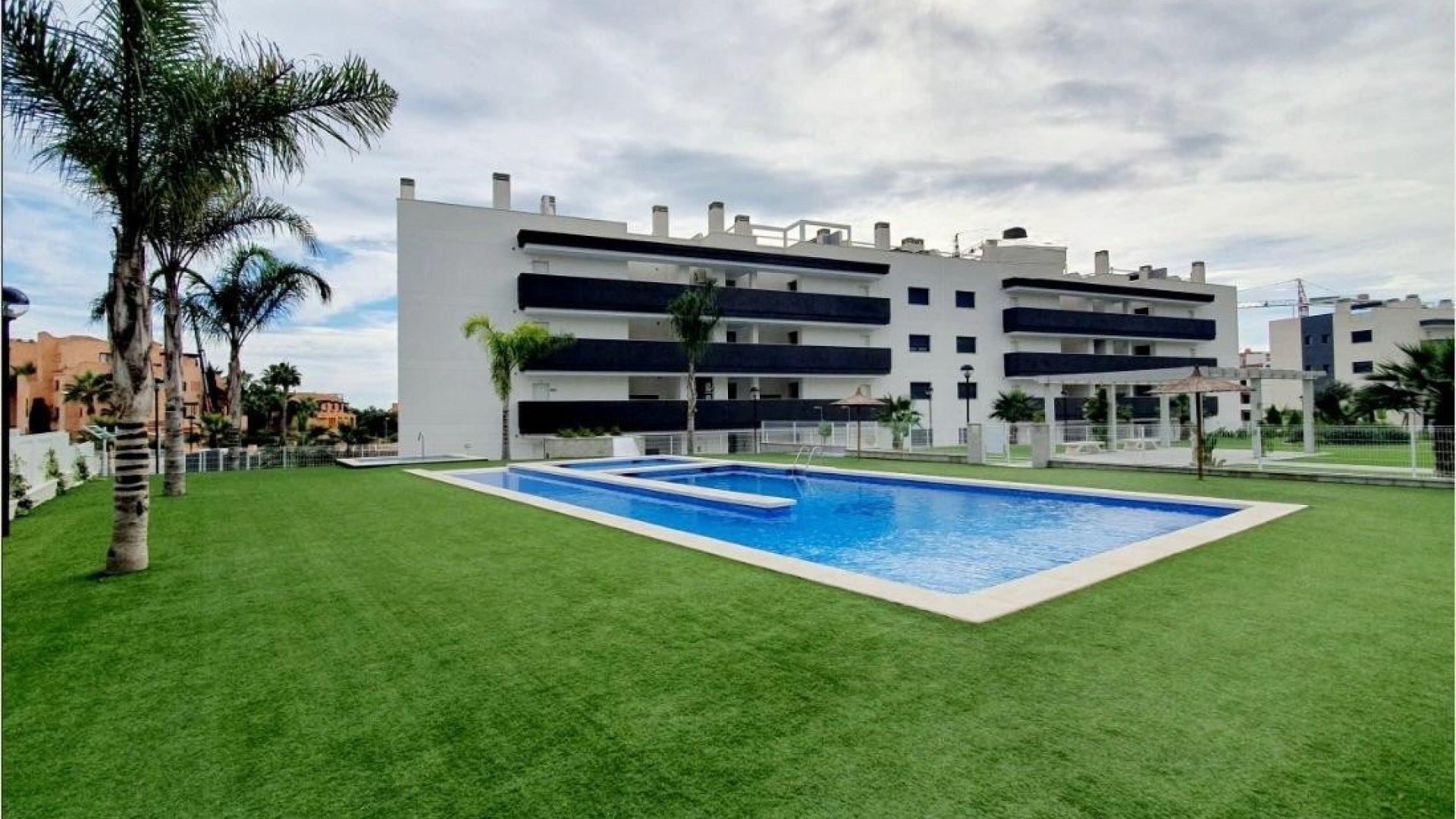 Resale - Apartments -
Orihuela Costa - Villamartín
