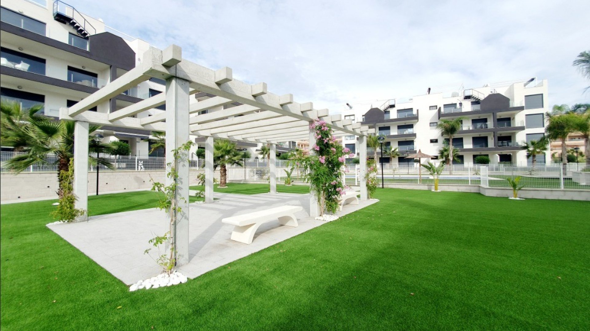 Resale - Apartments -
Orihuela Costa - Villamartín