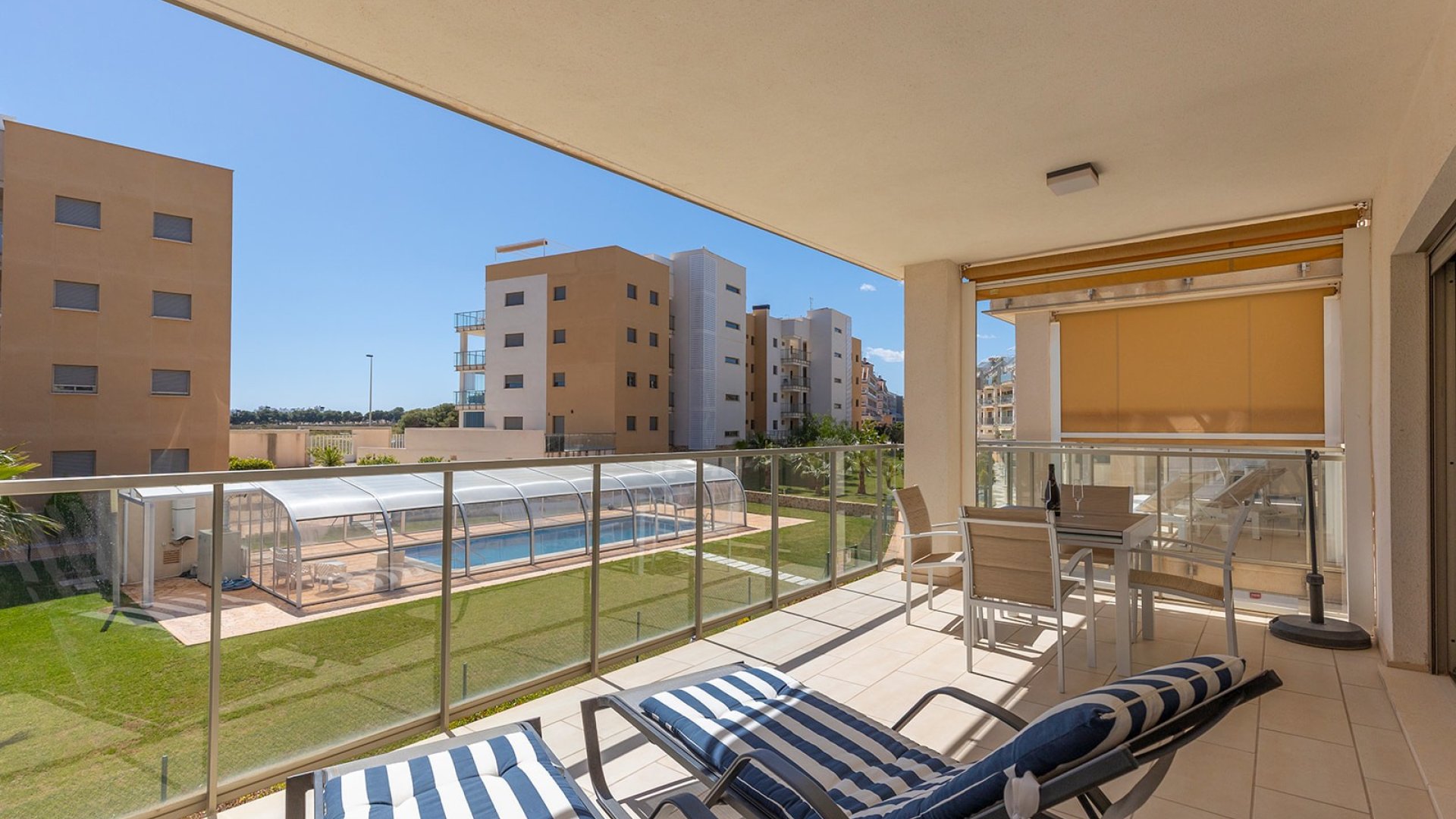 Resale - Apartments -
Orihuela Costa - Villamartín