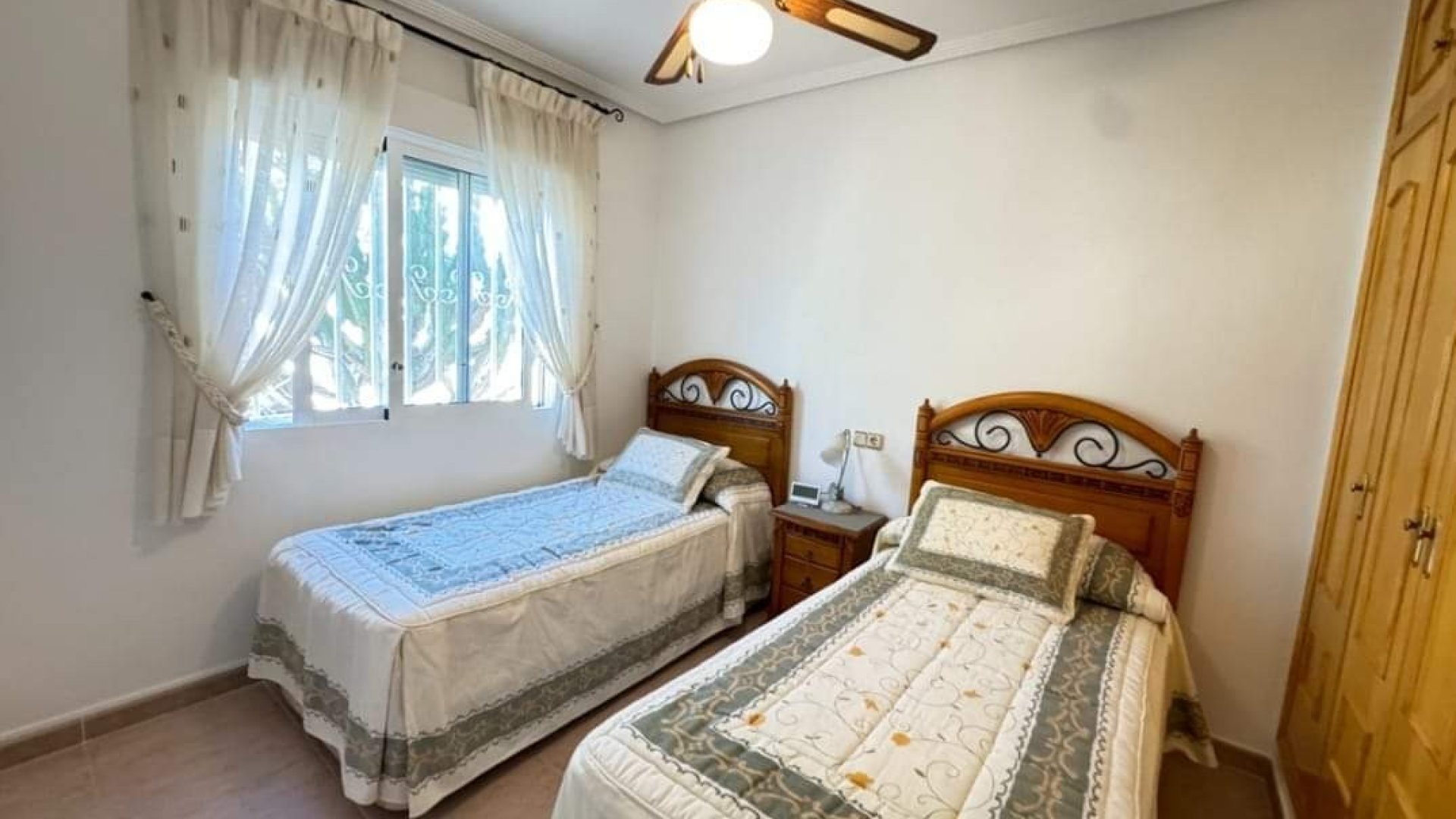 Resale - Apartments -
Orihuela Costa - Villamartín