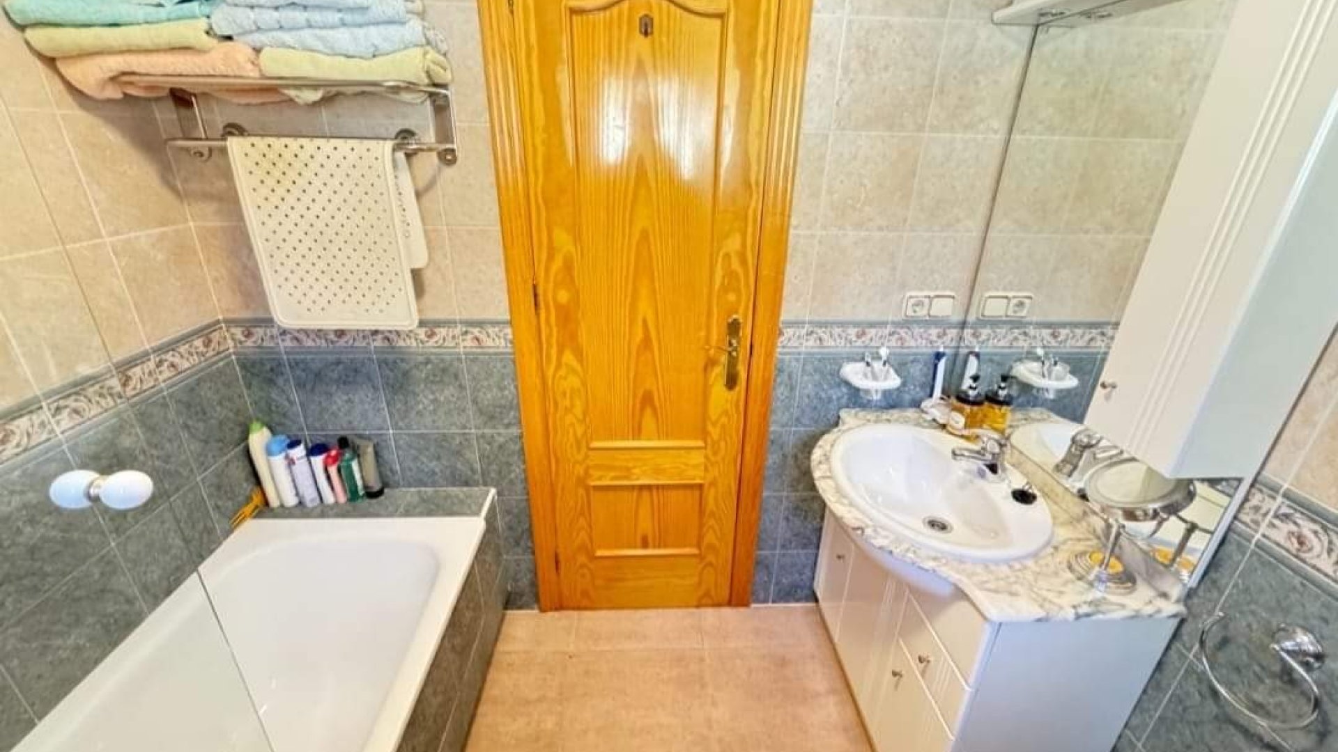 Resale - Apartments -
Orihuela Costa - Villamartín